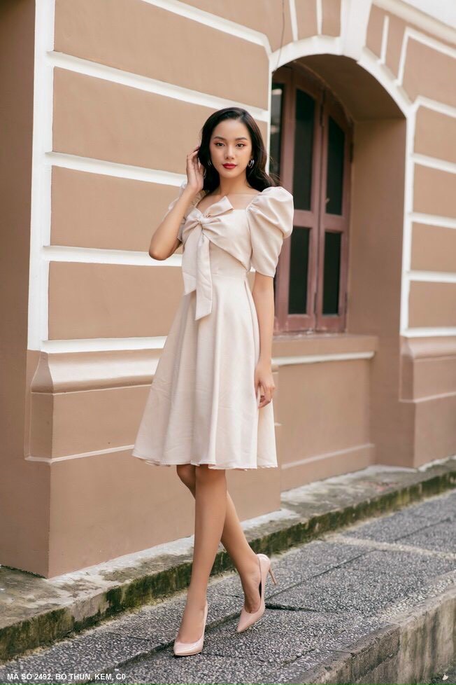 Đầm Xòe Tay Ngắn Phòng Thắc Nơ - DN2492